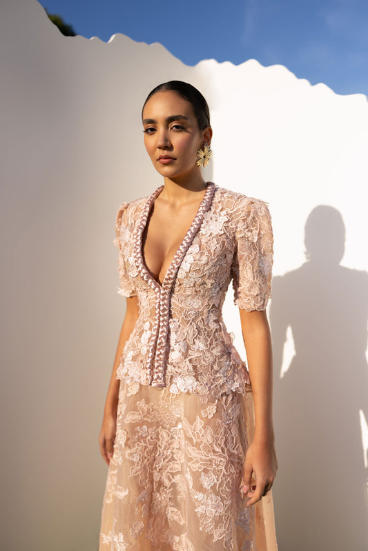 GUIPURE FLORAL BLOUSE