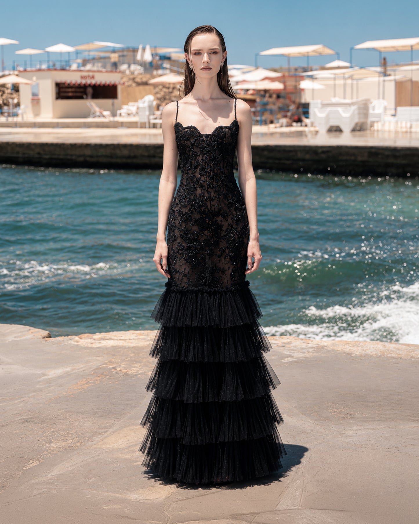 LOOK 02