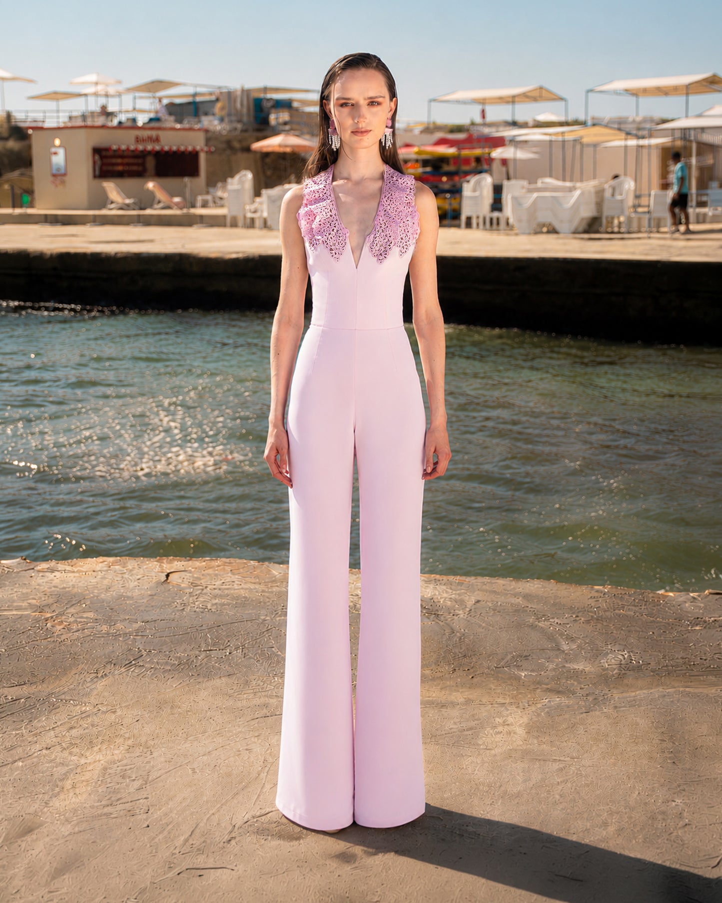 LOOK 17