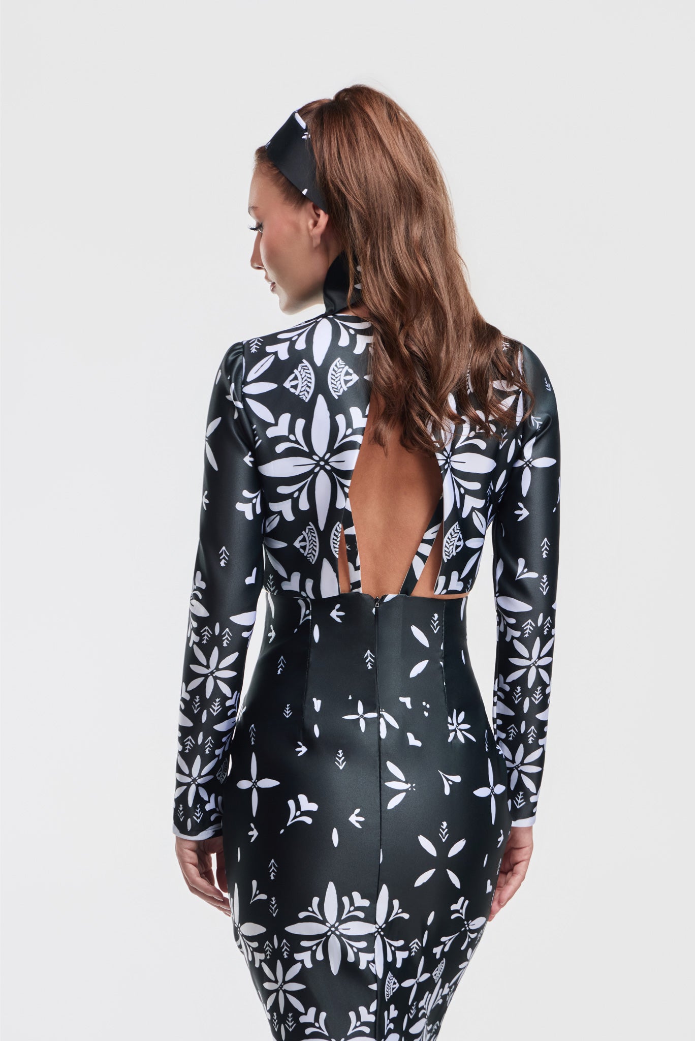 LOOK 03