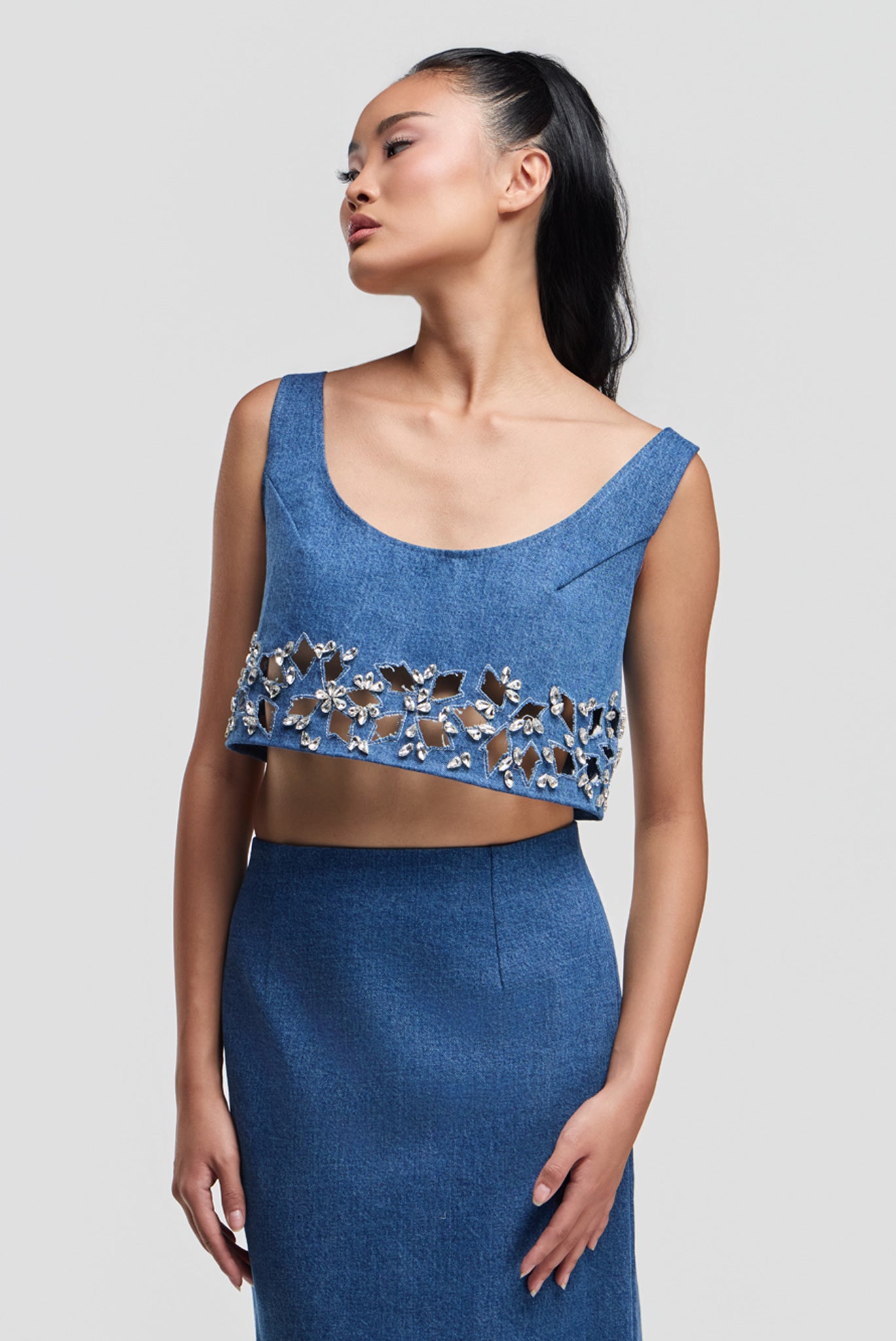 LOOK 13