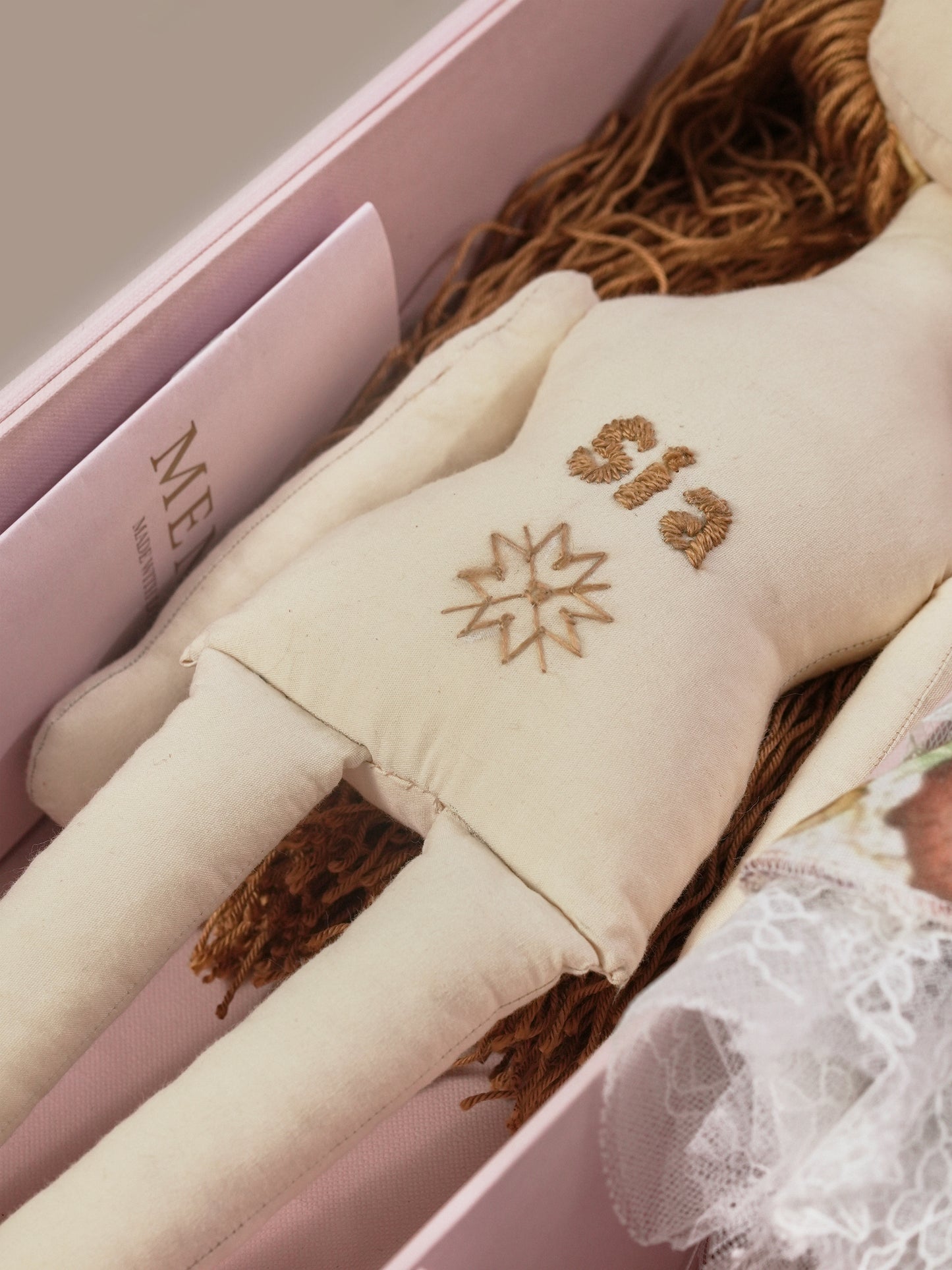 MEMI LUXURY DOLL | Brunette Light